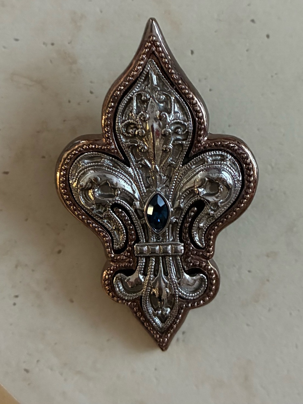 Source Unknown Fleur-de-Lis Brooch in Gold and Blue